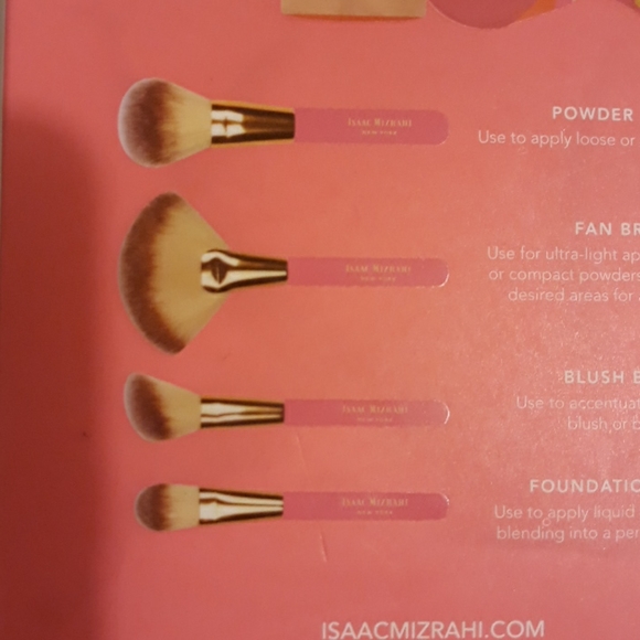 *SEALED* Isaac Mizrahi Brush Set with Case - Picture 8 of 12